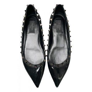 Valentino Garavani Rockstud Patent Leather Flats (6.5)